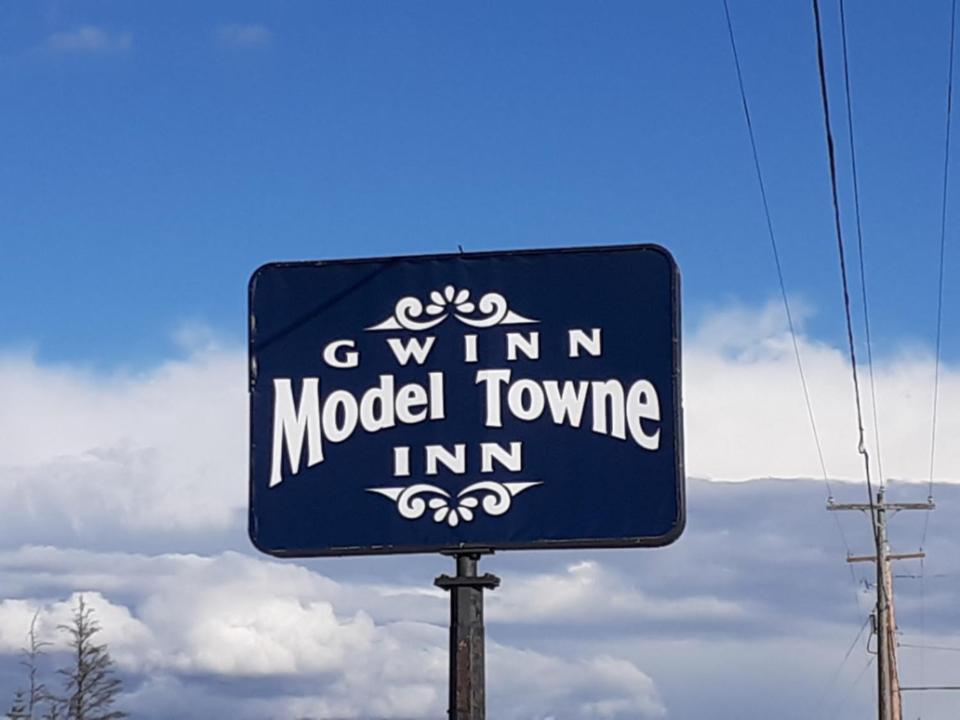 Model Towne Inn Motel Gwinn Esterno foto